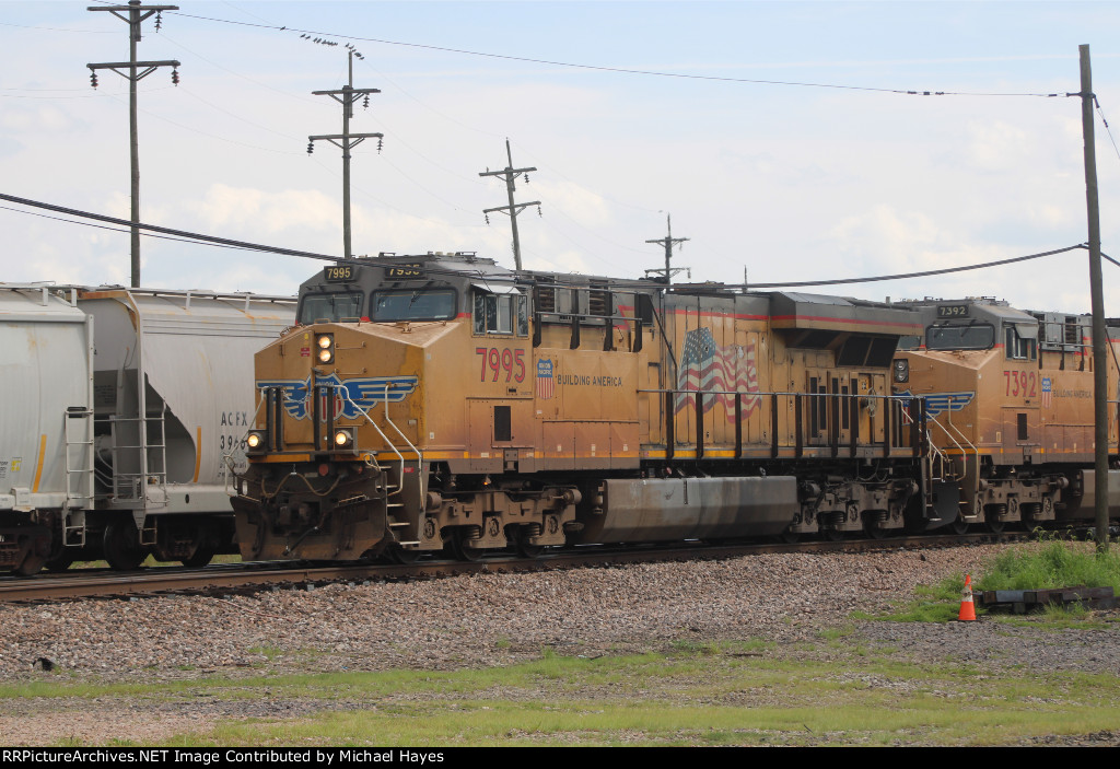 UP ZDUNP at Valley Junction